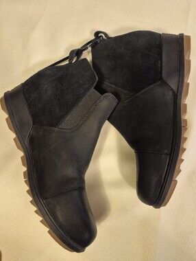 Sorel Women's Suede Ankle Boots